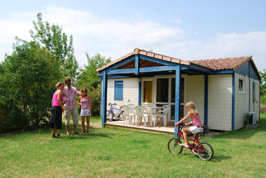 Lagrange Grand Bleu Vacances - Residence Port Lalande Castelmoron-sur-Lot Zewnętrze zdjęcie