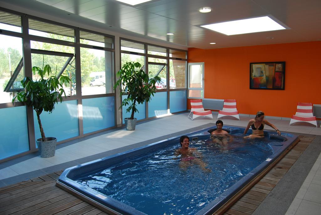 Lagrange Grand Bleu Vacances - Residence Port Lalande Castelmoron-sur-Lot Zewnętrze zdjęcie