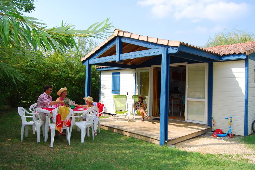 Lagrange Grand Bleu Vacances - Residence Port Lalande Castelmoron-sur-Lot Zewnętrze zdjęcie