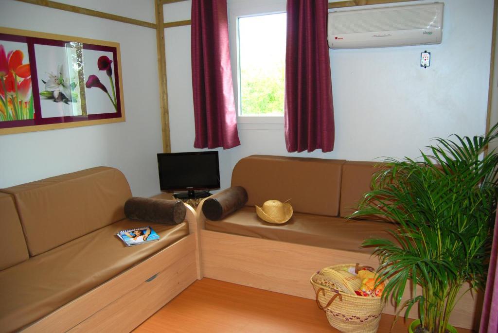 Lagrange Grand Bleu Vacances - Residence Port Lalande Castelmoron-sur-Lot Pokój zdjęcie