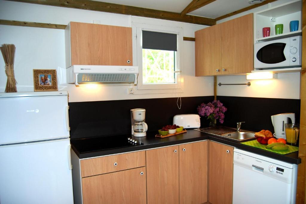 Lagrange Grand Bleu Vacances - Residence Port Lalande Castelmoron-sur-Lot Pokój zdjęcie